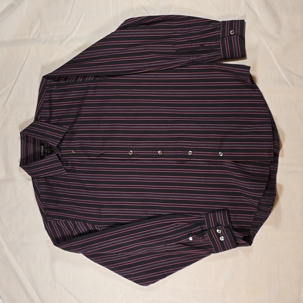 Van Heusen long sleeve button down shirt